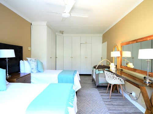 Main Bedroom (12)